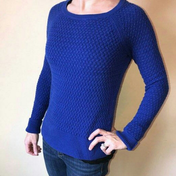 American Eagle Outfitters Sweaters - American Eagle Sweater